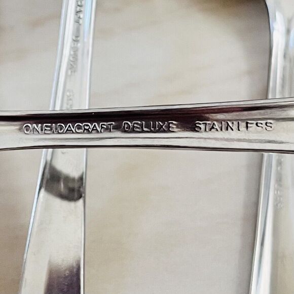 4pc Oneida Profile Oneidacraft Deluxe Stainless Flatware Dinner Fork 7 1/4 in - Picture 7 of 7